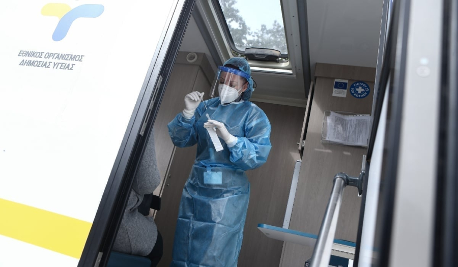 Κορονοϊός: Εννέα διασωληνωμένοι και ένας νέος θάνατος - Ένα νέο σοβαρό κρούσμα γρίπης